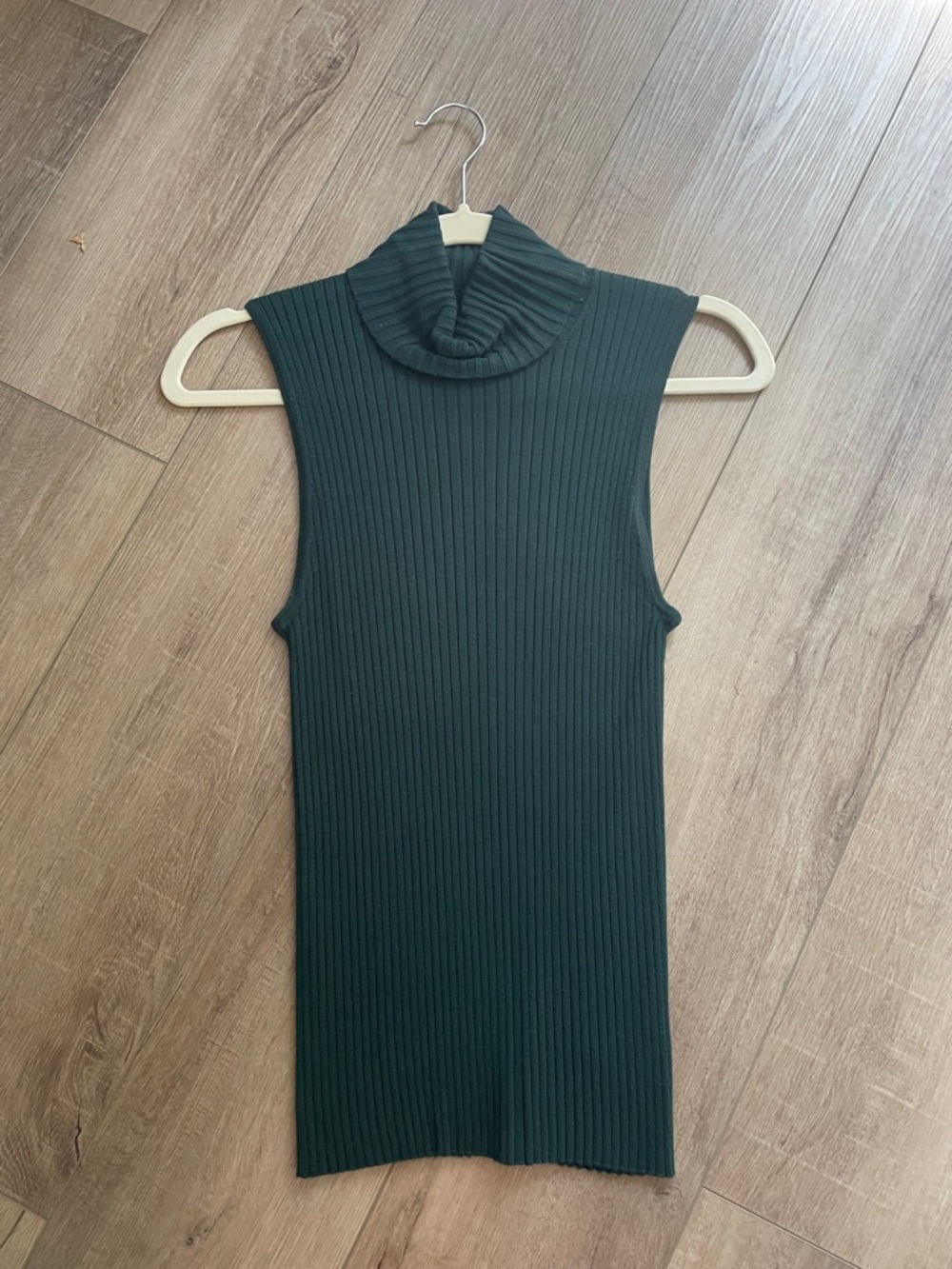 Express Ribbed Sleeveless Mock Neck Top - Black